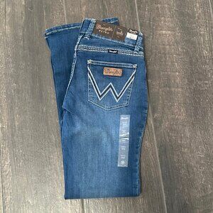 NWT Womens' Wrangler Retro "Sadie" Bootcut Jeans size 5 x 32"
